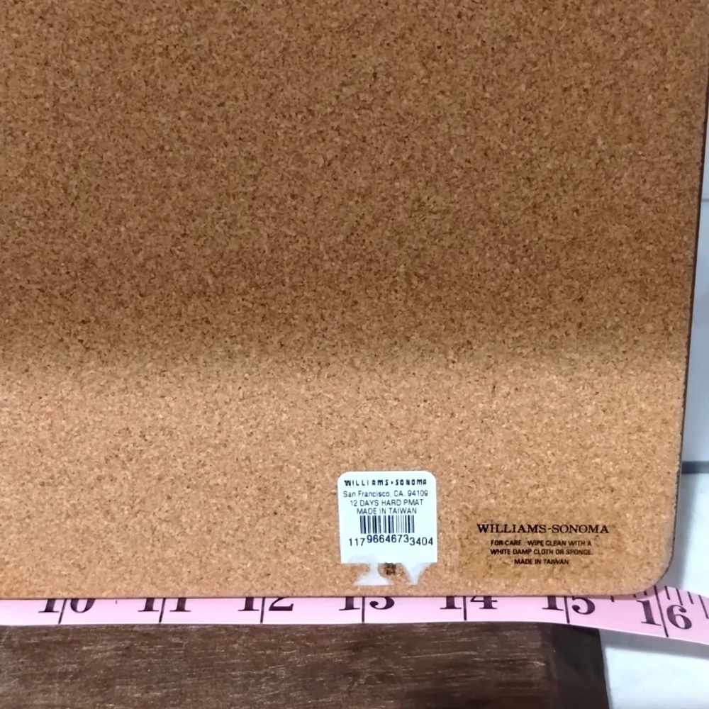 NWT- Williams-Sonoma Hard Place Mat